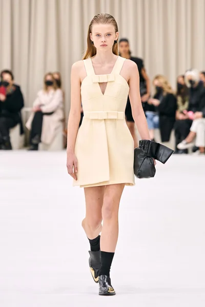 Look 9
